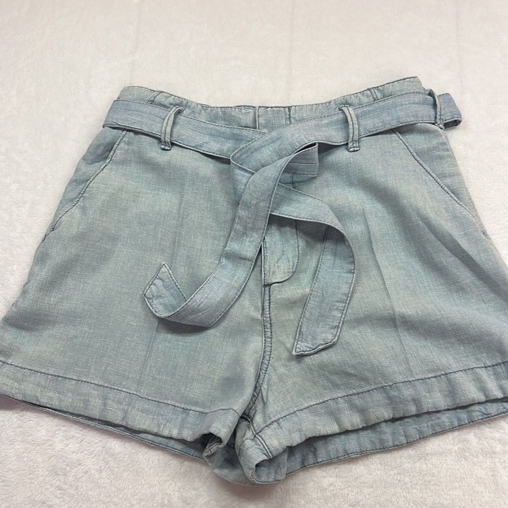 Abercrombie & Fitch Linen/Viscose Belted Blue Lightwash Shorts XS